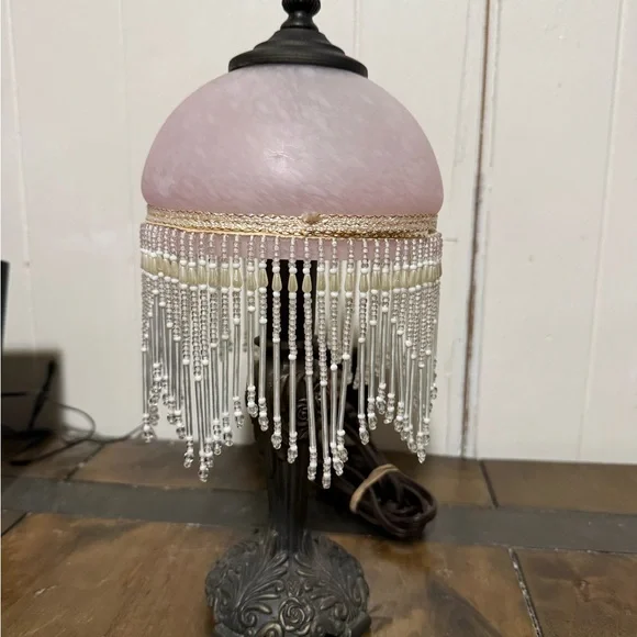 1940s Art Nouveau Boudoir Lamp With pink Glass Shade & Beaded Fringe 15-1/2” - Picture 3 of 7